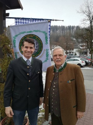Mdl Eric Beißwenger mit Walter Heußler, dem stellvertretenden Vorsitzenden des BBJA
